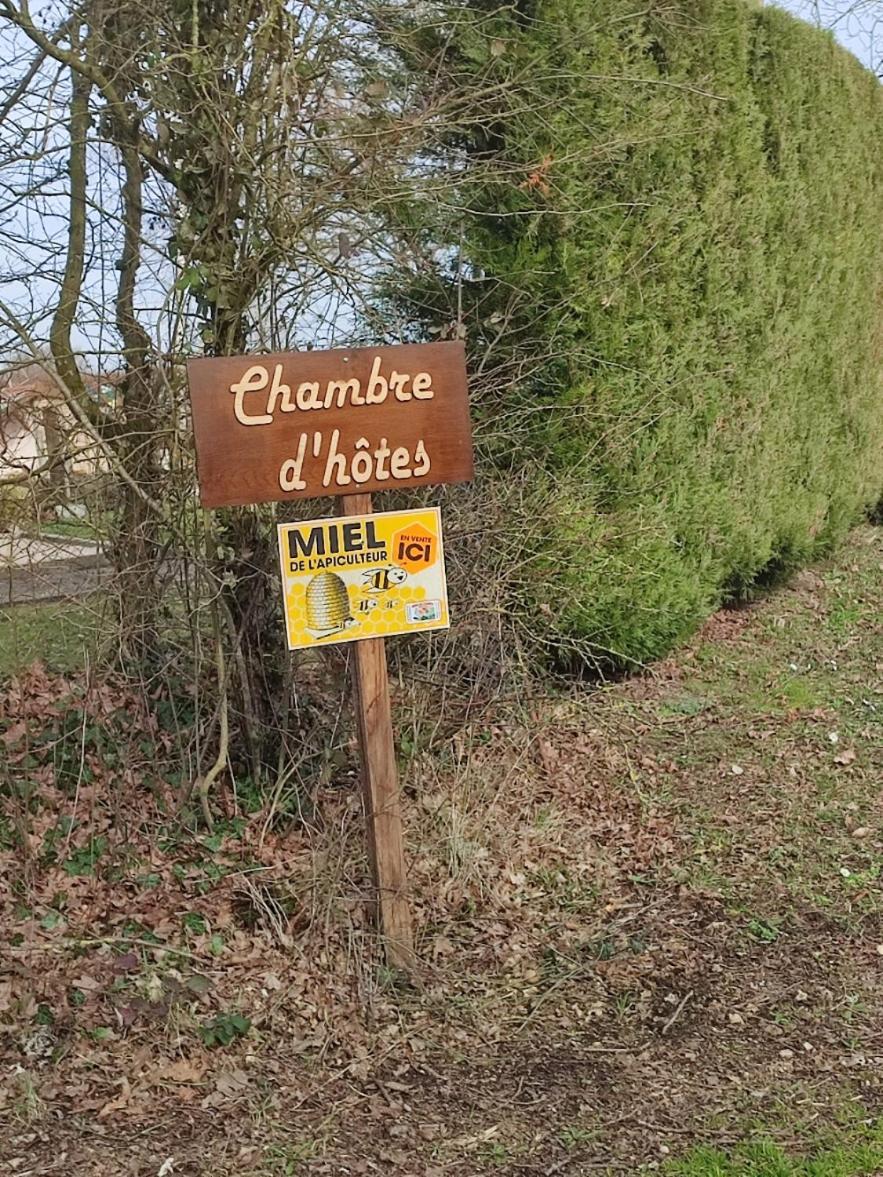 Chambre D'Hotes A La Campagne "Le Coudry" Serley Exterior photo